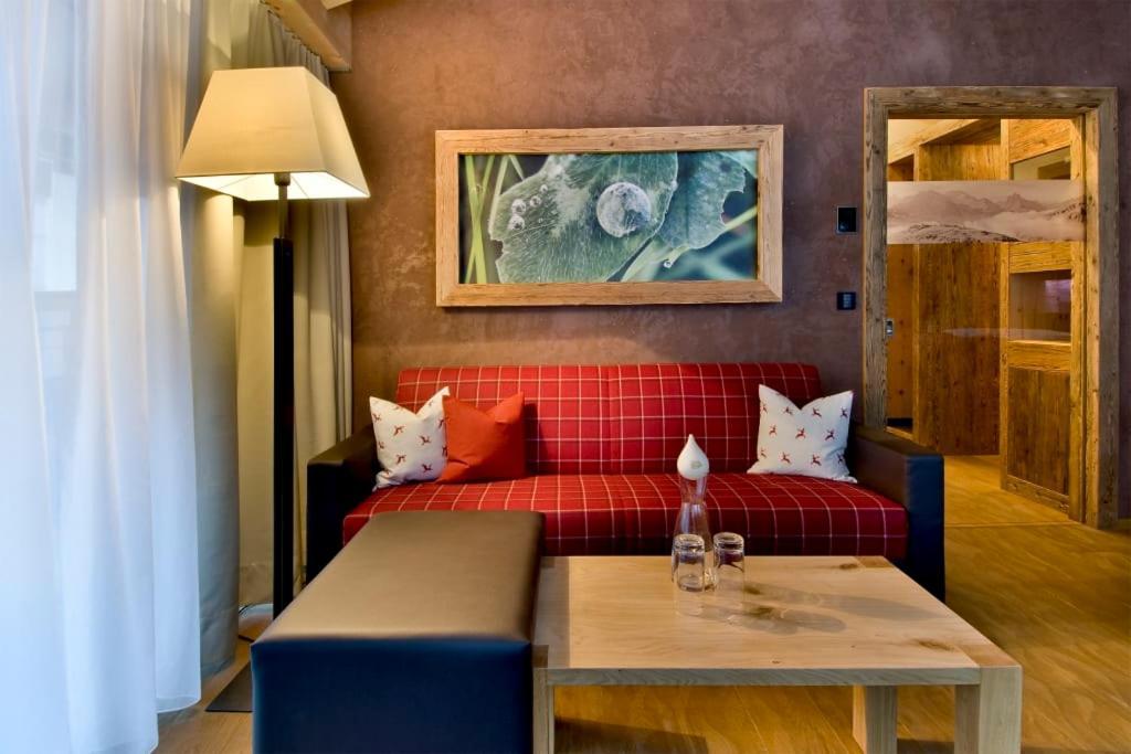 Pete Alpine Boutique Hotel - Klein Und Fein - Private Spa Suiten Und Zimmer Sankt Anton am Arlberg Luaran gambar