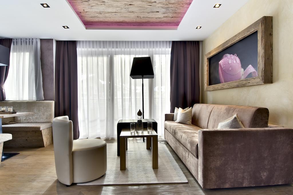 Pete Alpine Boutique Hotel - Klein Und Fein - Private Spa Suiten Und Zimmer Sankt Anton am Arlberg Bilik gambar